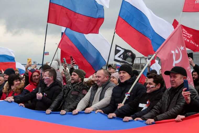 Більшість жителів Росії ненавидять США, ЄС та Україну та вважають свою країну "великою"