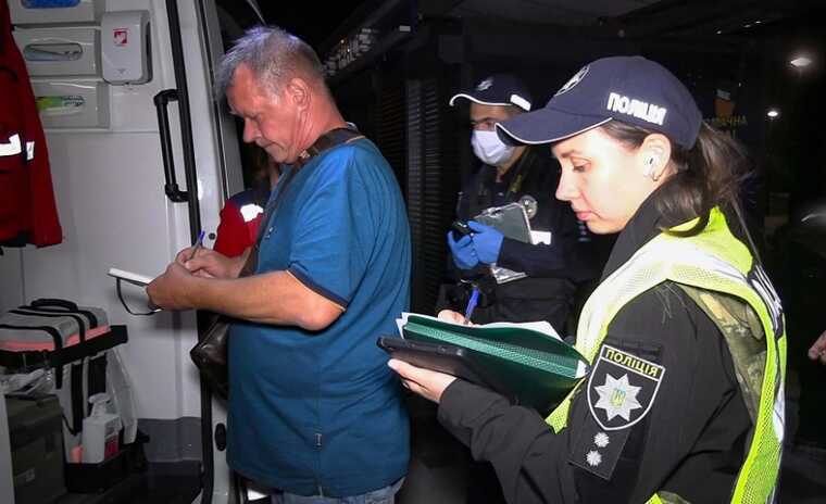 У Києві чоловік через конфлікт убив перехожого та під час затримання поранив поліцейського