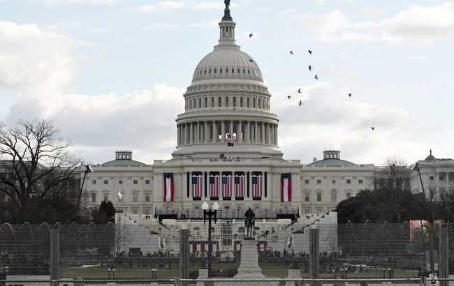 Це виглядає агресивною помстою, – США про заборону на iPhone для китайських чиновників