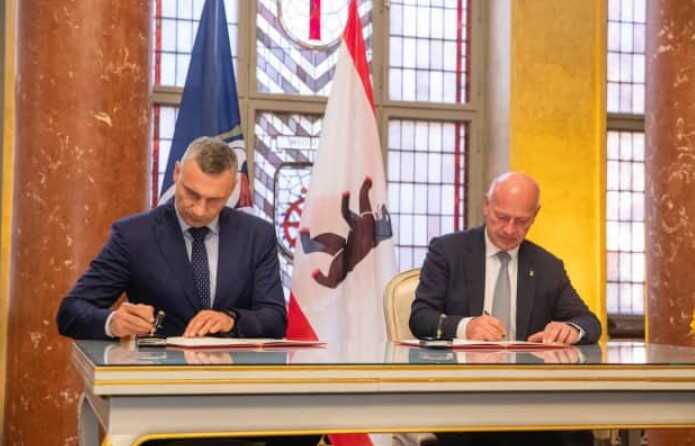 Киев и Берлин стали городами-побратимами