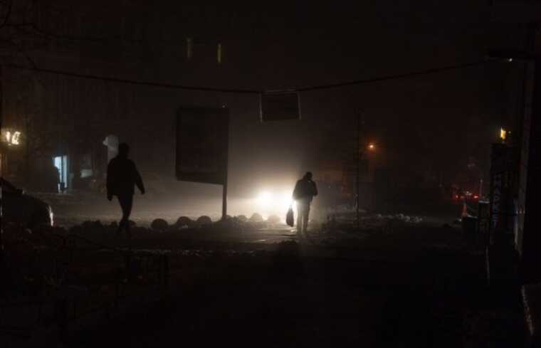 "Повний колапс": у Нігерії повністю зникло світло через збій в енергосистемі