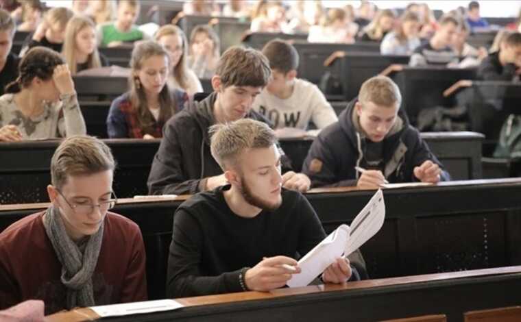 Чи можуть мобілізувати студента ? Роз’яснення, що робити, якщо прийшла повістка