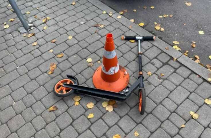 ДТП під Києвом: легковик збив дитину на самокаті