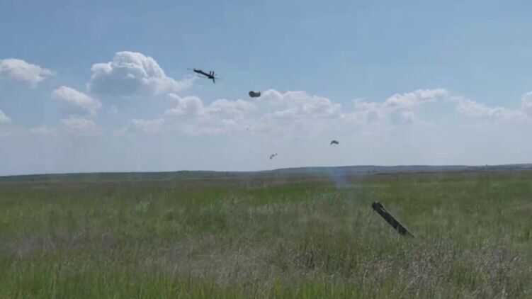 У Росії показали аналог американського БПЛА-камікадзе Switchblade 300, який застосовують проти України