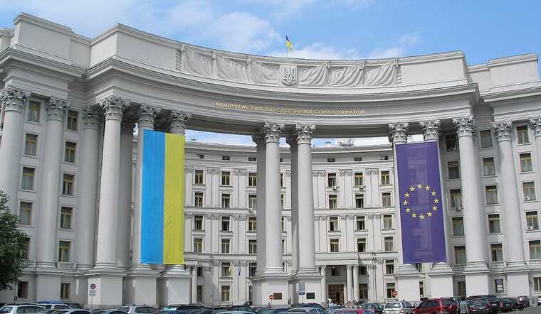 У МЗС закликають Польщу "відкинути емоції" і конструктивно вирішити питання з зерном