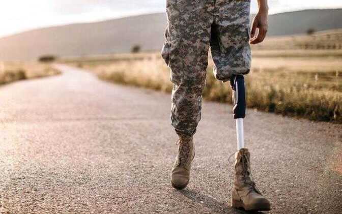  25        ,  Sky News