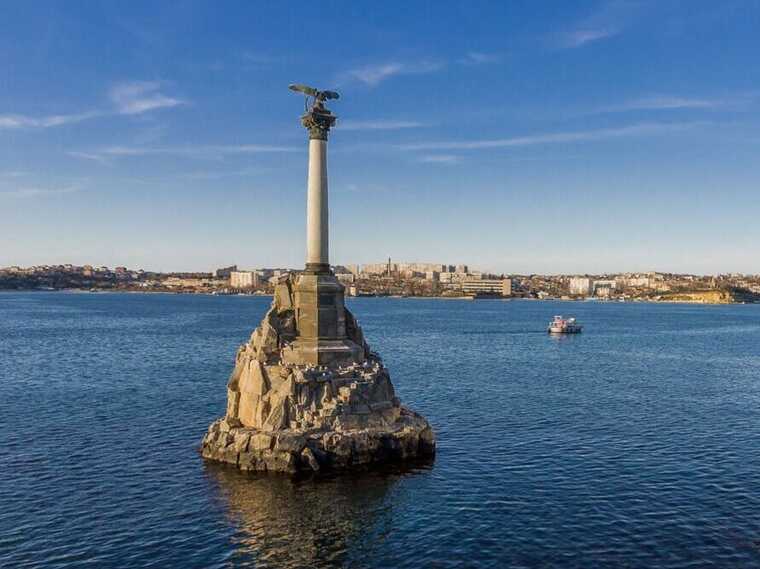 Жителі Севастополя скаржаться на отруєння газом унаслідок розпилення аерозолю для димової завіси