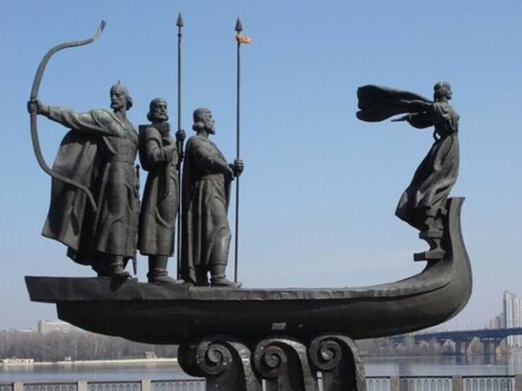 У Києві продають найдешевшу однушку: крихітна квартира з шокуючим ремонтом