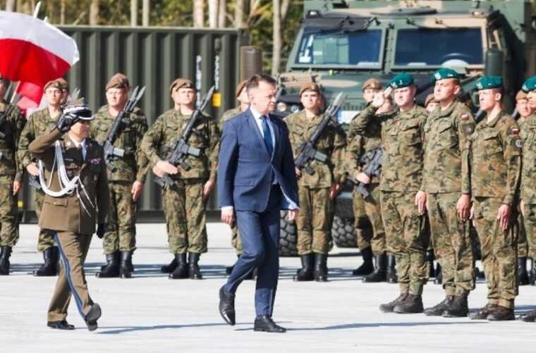 Польська армія може налічувати 300 тис. солдатів – Блащак