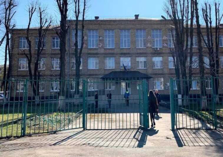 Київський спортивний ліцей планує за 37.5 мільйонів гривень зробити ремонт харчоблоку