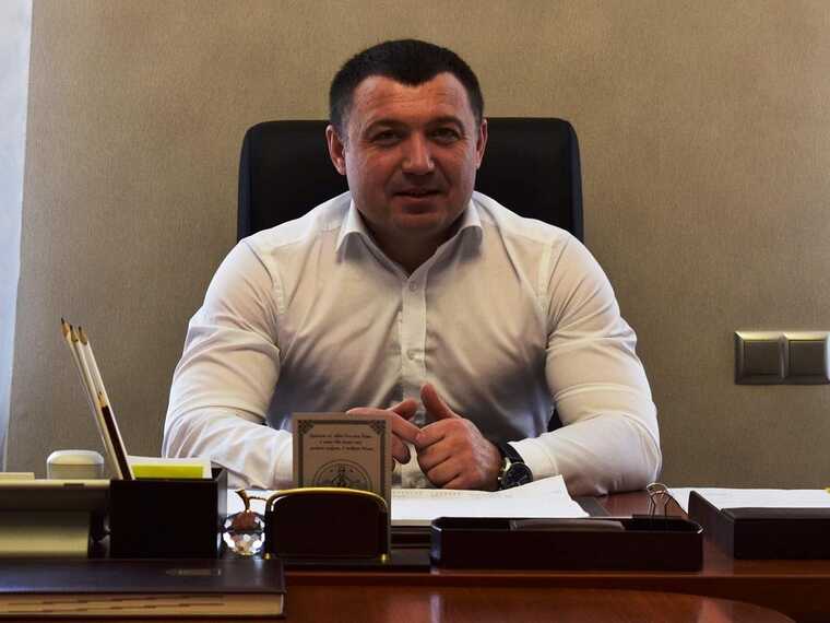 Предателя Украины Киризлиева заметили в Москве на авто с украинскими номерами