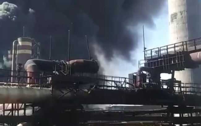 Окупанти скинули бомби на Авдіївський коксохім. На заводі спалахнула пожежа