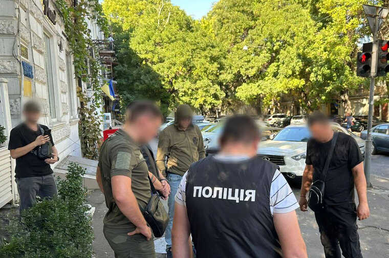 На Одещині колишнього військовослужбовця затримали за корупцію