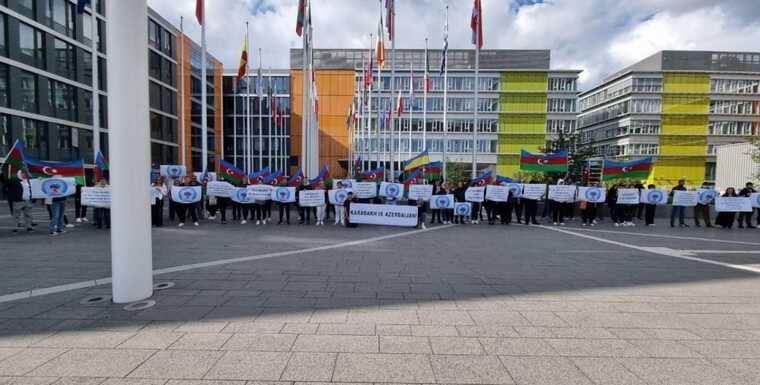 Армянским силовым блоком и сепаратистами Карабаха руководили ставленники РФ