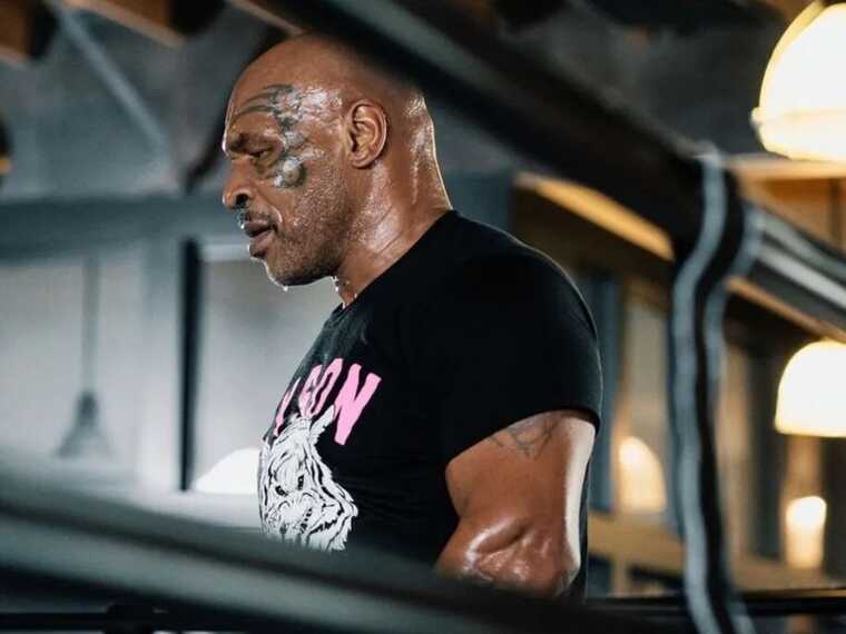 Ф’юрі – Нганну: легендарний Майк Тайсон пообіцяв "найбільш шокуючий результат в історії"