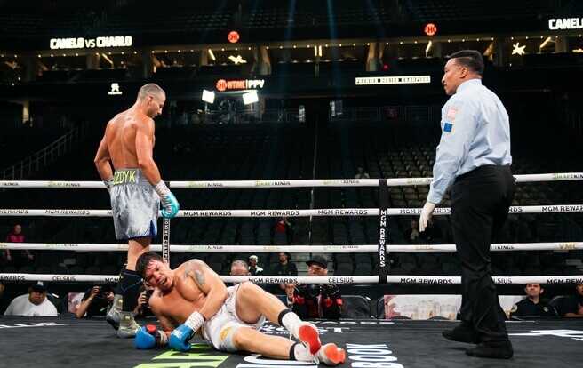 Гвоздик у Лас-Вегасі нокаутував бразильця Родрігеса у другому раунді