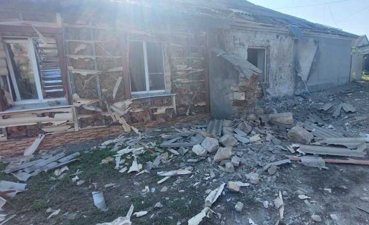 В Херсонской области зафиксировано восемь "прилетов": повреждены дома, ЛЭП, есть трое раненых