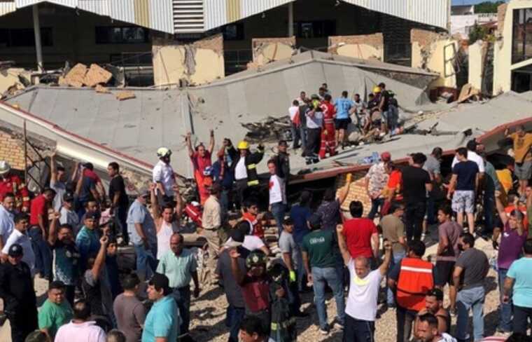 У Мексиці під час меси обвалився дах церкви: серед жертв є діти