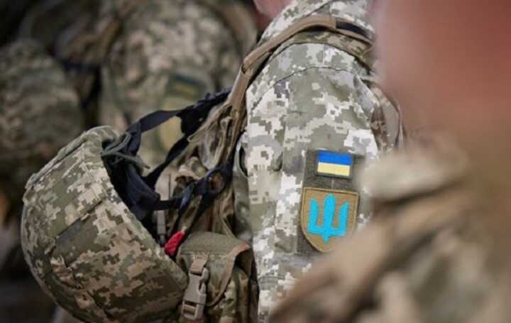 В Україні можуть мобілізувати солдатів-строковиків: що каже закон