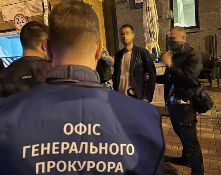 У Фастові прокурора впіймали на хабарі у 30 тисяч доларів