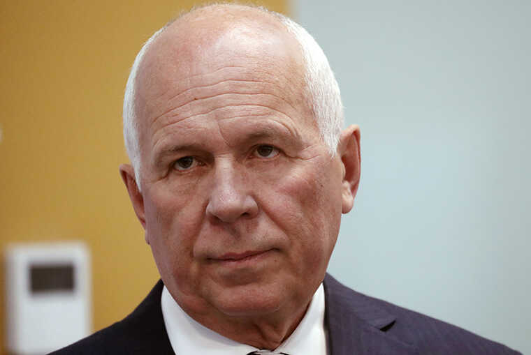 Постачає "Кинджали" для ударів по Україні: СБУ повідомила про підозру директору Ростеха