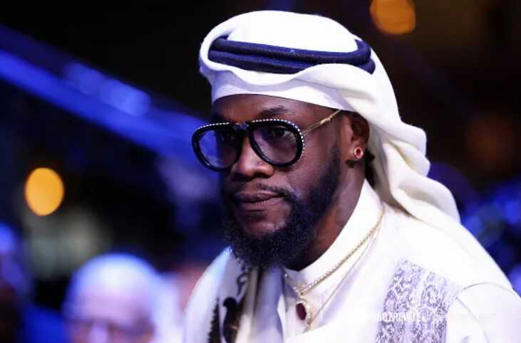 Ԓ    .    : " ,  ?"