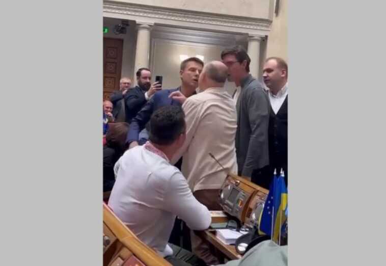 У Раді стався конфлікт між Тищенком та Гончаренком