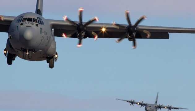 Польща направить військові літаки до Ізраїлю для евакуації своїх громадян