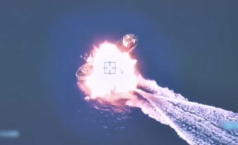 Потопив корабель за лічені хвилини: Туреччина випробувала катер-камікадзе