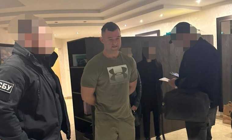 СБУ проводит обыски у мэра Мукачева Андрея Балоги