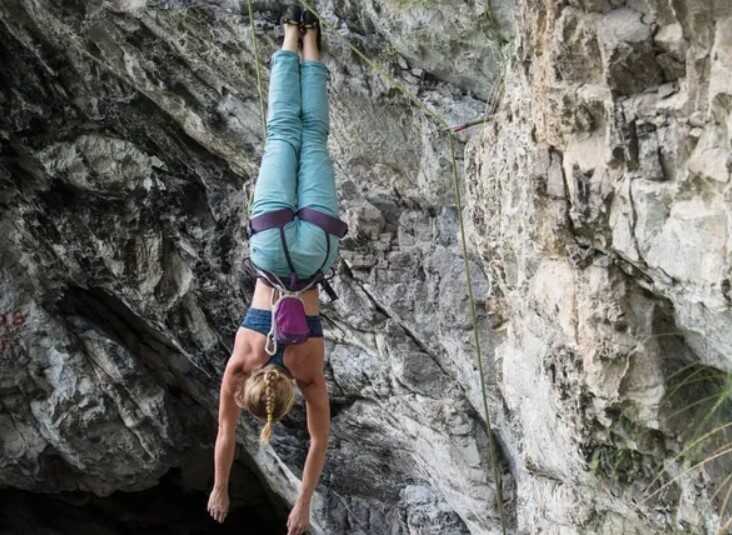 У Непалі, під час підкорення вершини, загинула чемпіонка РФ