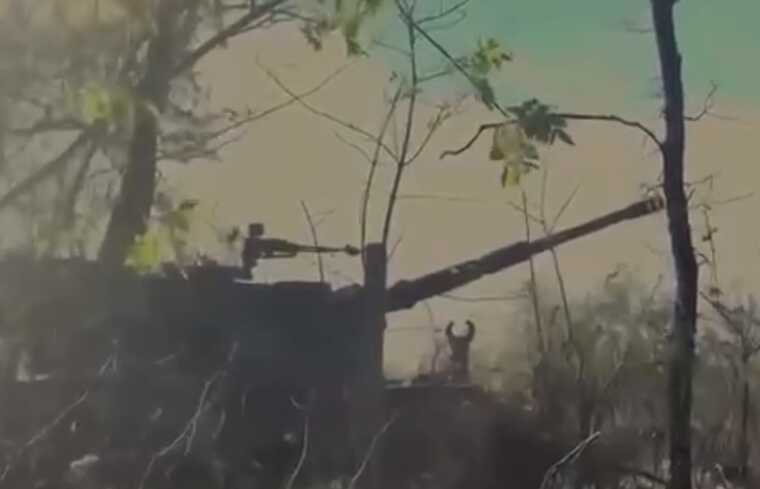 ЗСУ, пострілом з САУ Krab, розірвали російський Т-80