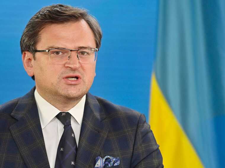 :    Ikea, H&M  Zara  