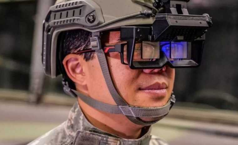 З "Абрамса" побачать все: представлена гарнітура Honeywell 360 для водіїв бронетехніки