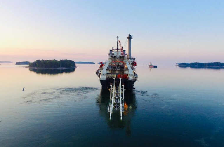 Перед диверсией у Balticconnector заметили китайское и российское суда