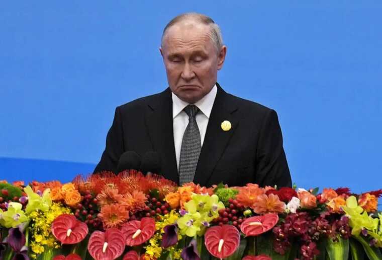 Перед виступом Путіна в Пекіні кілька людей вийшли із зали