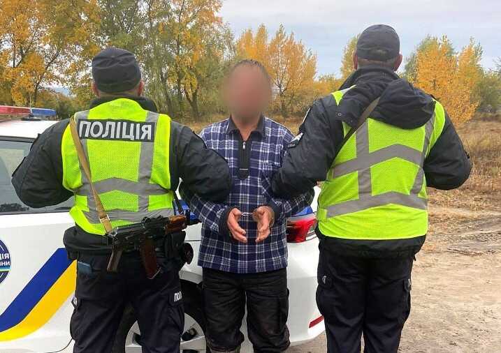 На Київщині п’яний рецидивіст влаштував стрілянину та погрожував гранатою