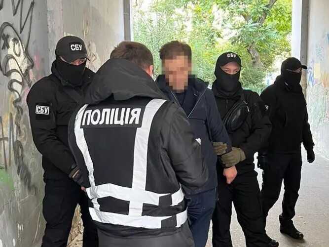 У Києві викрили адвоката, який підбурював чоловіка дати $10 тис. хабаря судді