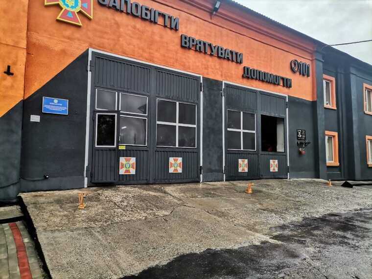 Обстріл Славути: у Хмельницькій області пошкоджено 300 будинків, лікарню і всі заклади освіти