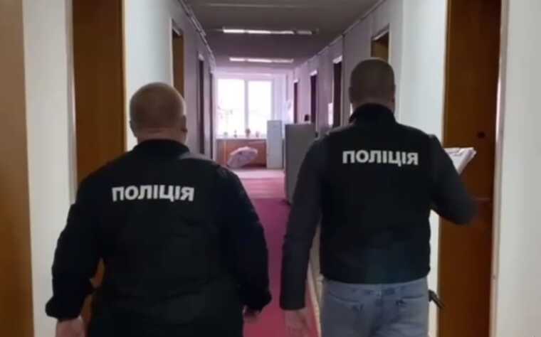 В Сумском горсовете проходят обыски