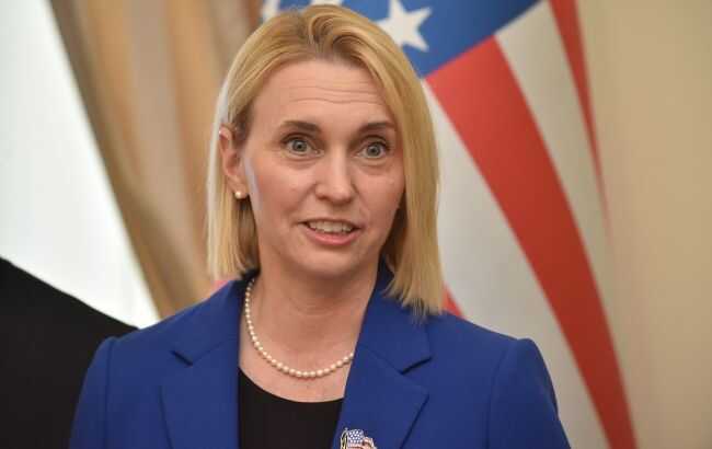 Українські пілоти розпочали льотні навчання на винищувачах F-16 у США, - посол США