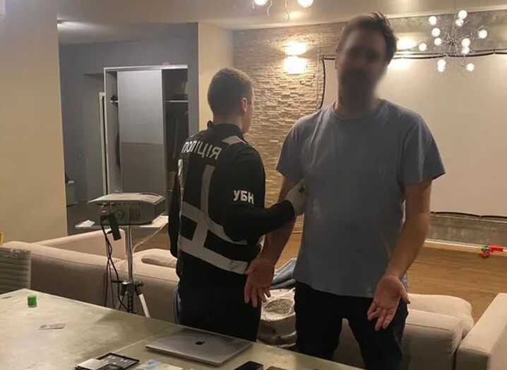 У Києві затримали іноземця: продавав кокаїн у столиці, "товар" йому відправляли родичі