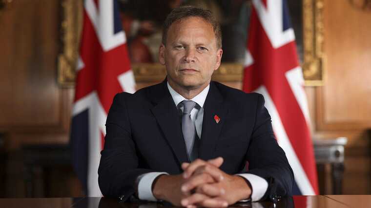 Міністр оборони Британії Шаппс пообіцяв Україні надати більше військової підтримки