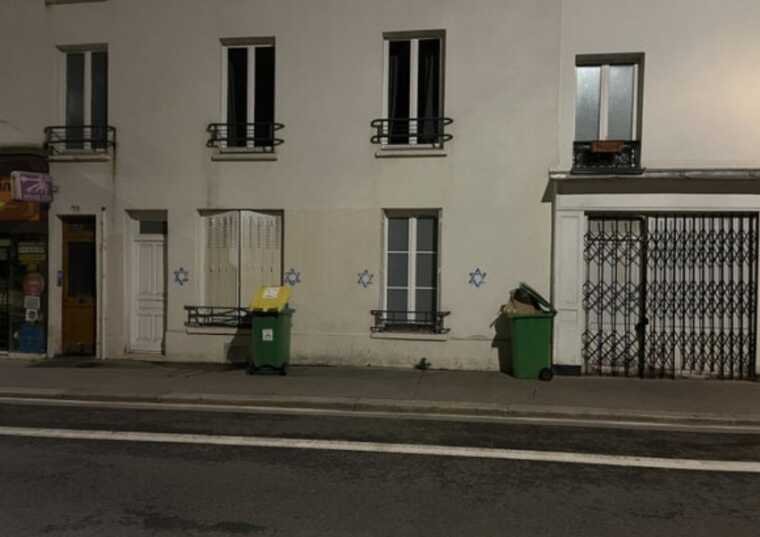 У столиці Франції на будівлях масово з’являються зірки Давида