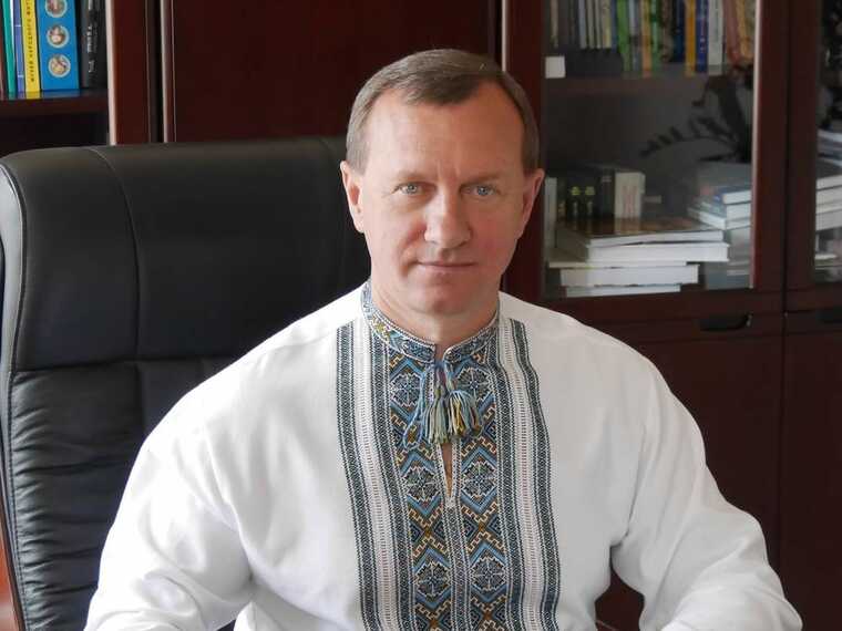 СБУ провело обыски у мэра Ужгорода