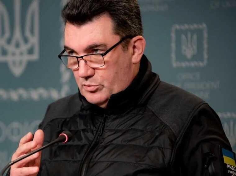 Данілов закликав сферу послуг дотримуватись законодавства: "Українська мова є обов’язковою"