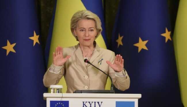 Евросоюз передал 371 автобус для украинских школьников, - фон дер Ляйен