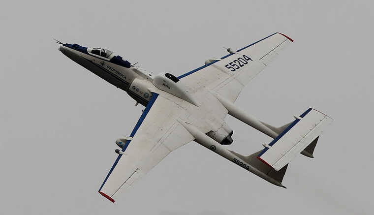 Росія почала застосовувати рідкісний літак часів СРСР М-55