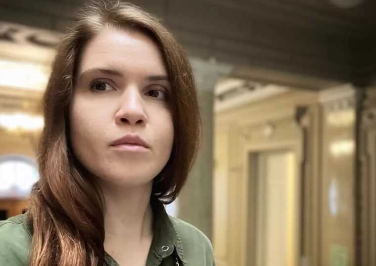 Безугла заявила, що просила Залужного не захищати дисертацію в університеті Ківалова