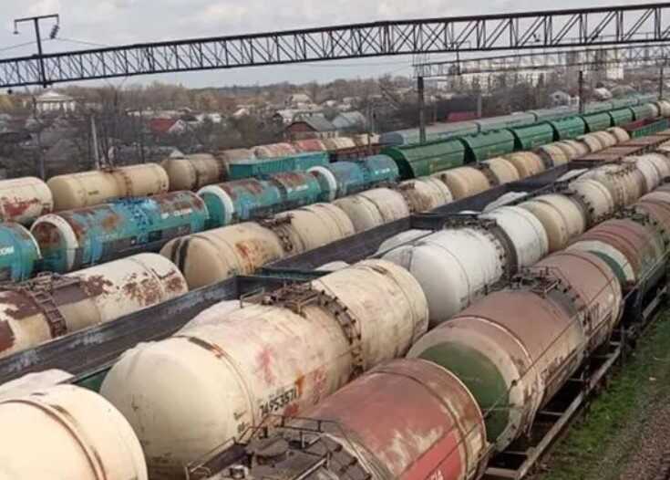 Укрзалізниця заплатила майже пів мільярда за цистерни словацької компанії, яка має зв’язки з РФ